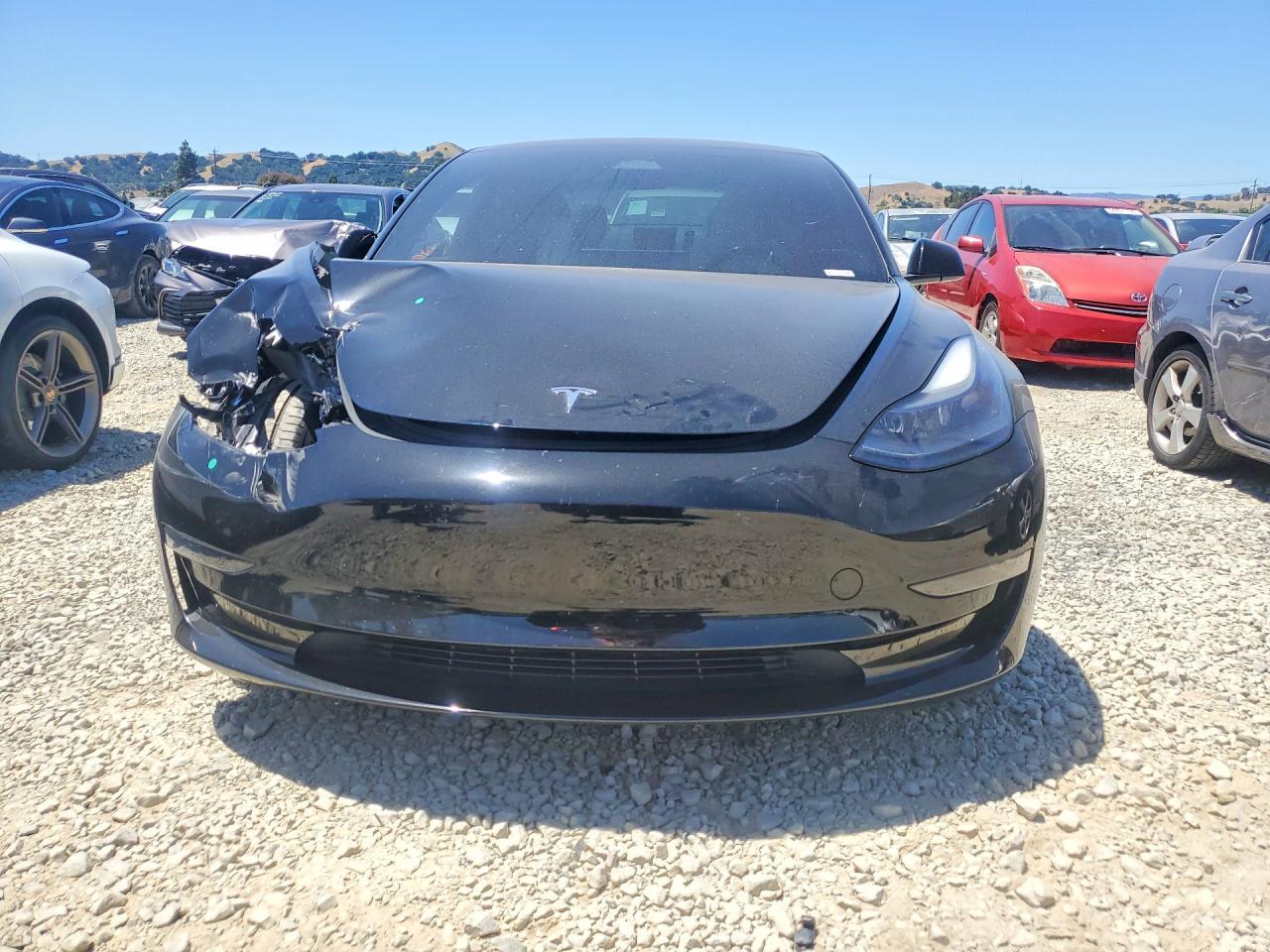 2023 Tesla Model 3 - Фото 5