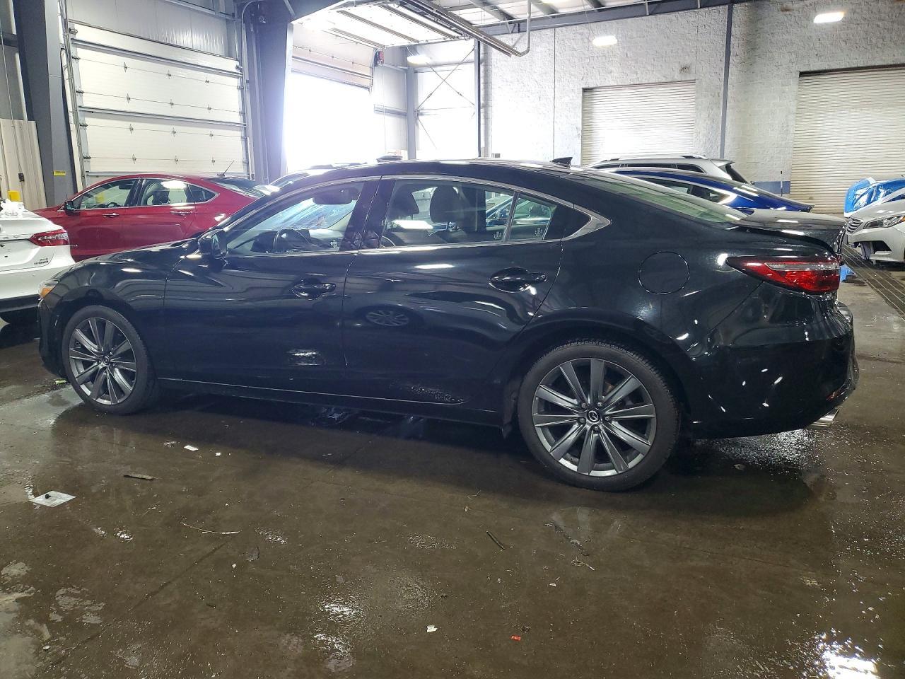 2018 Mazda 6 Grand Touring - Image 2