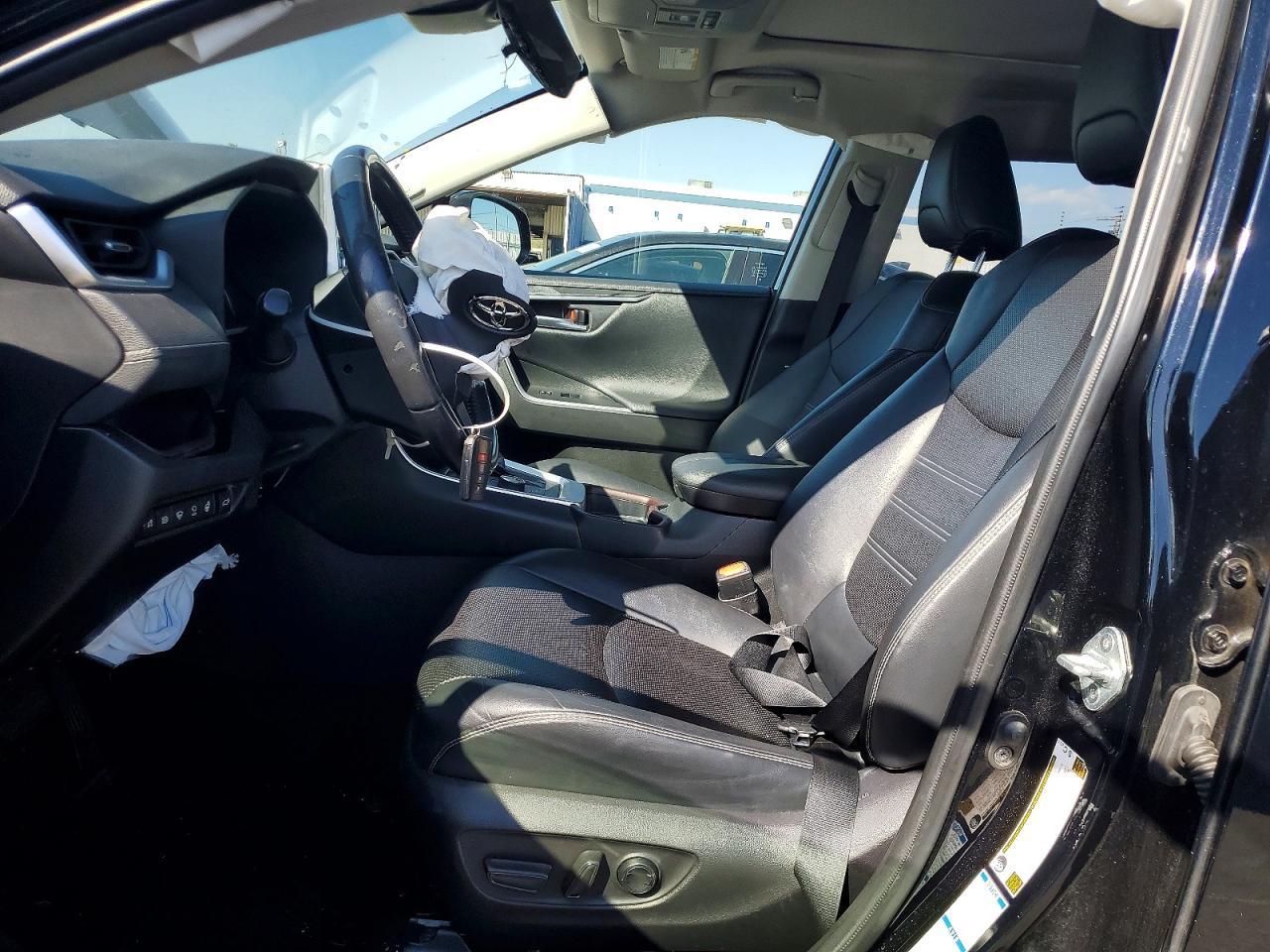 2020 Toyota Rav4 Limited - Фото 7