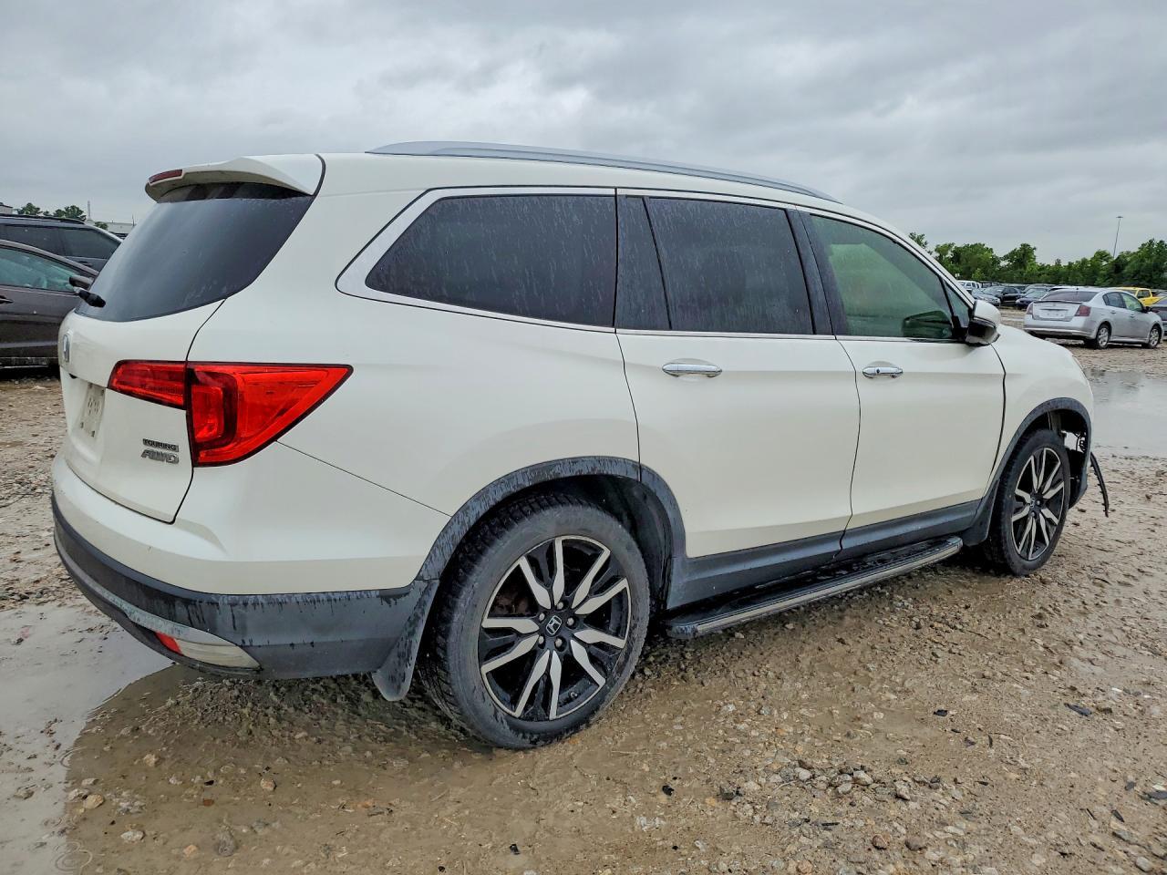 2016 Honda Pilot Touring - Фото 3