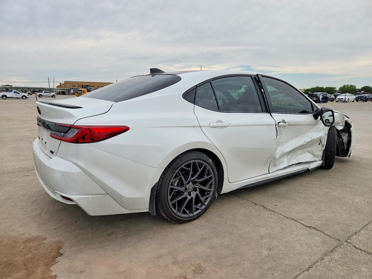 2025 Toyota Camry Xse - Фото 3