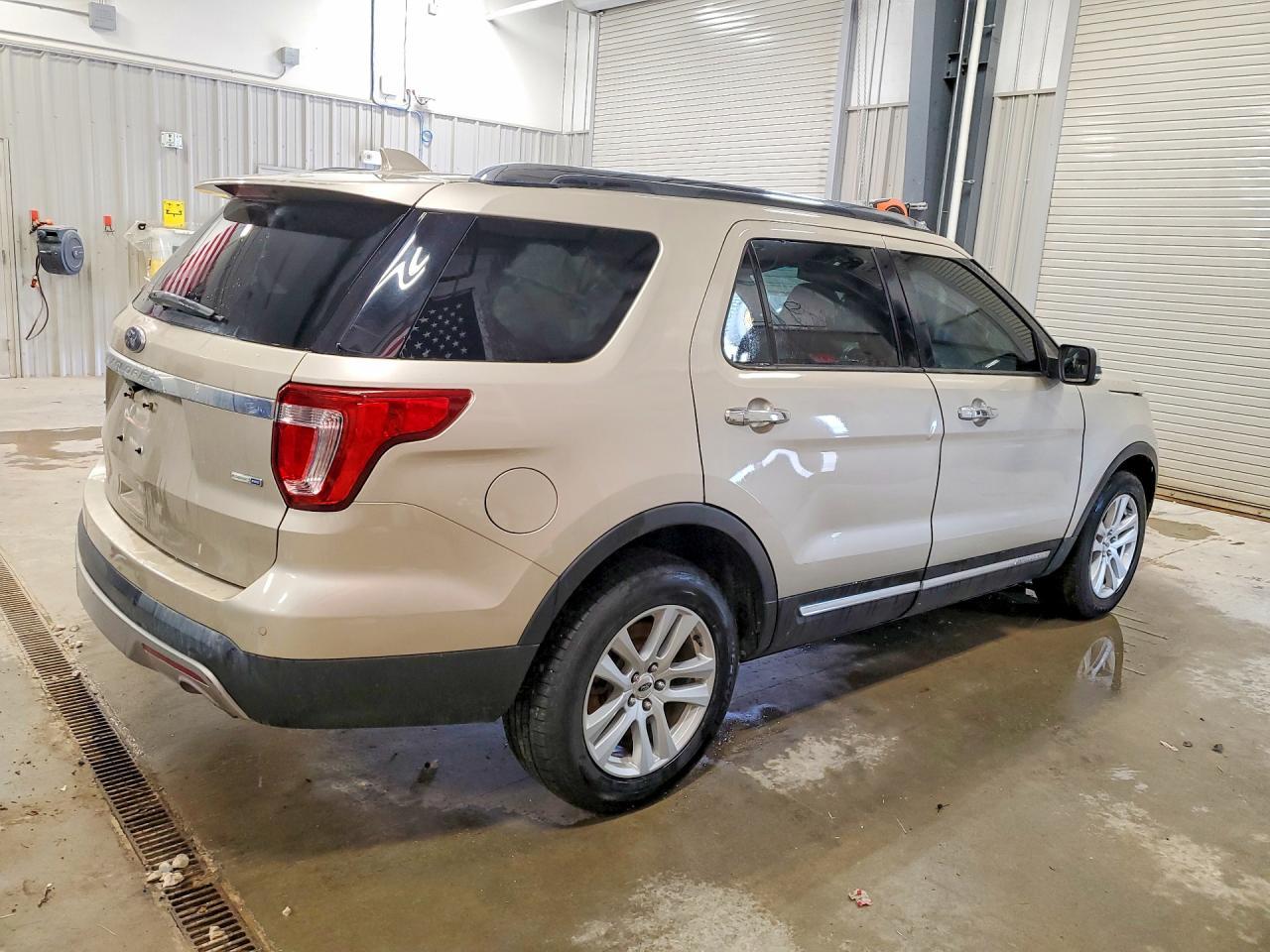 2017 Ford Explorer Limited - Фото 3