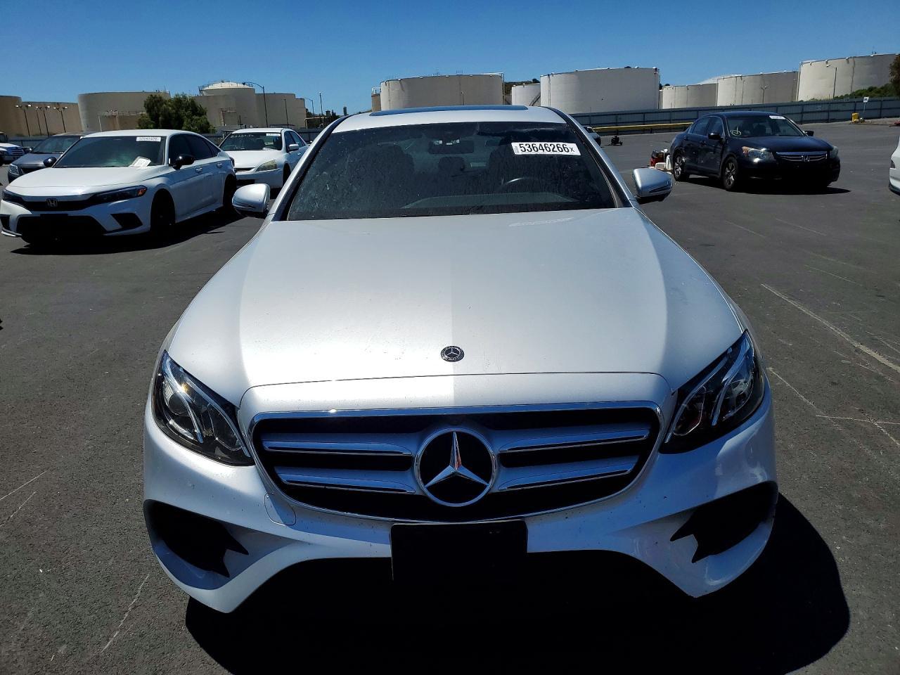 2019 Mercedes-Benz E 300 - Image 5