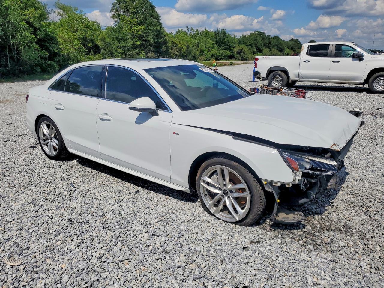 2023 Audi A4 Premium 45 - Фото 4