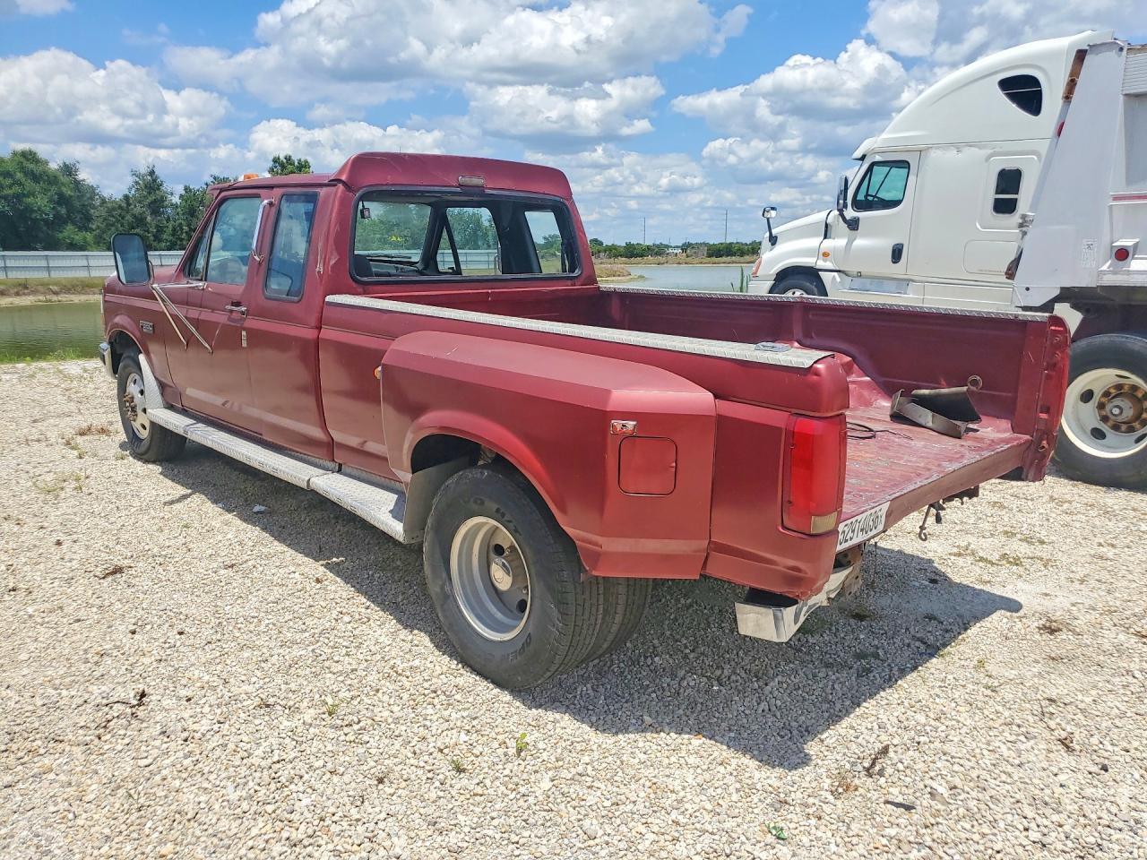 1992 Ford F350 - Image 2