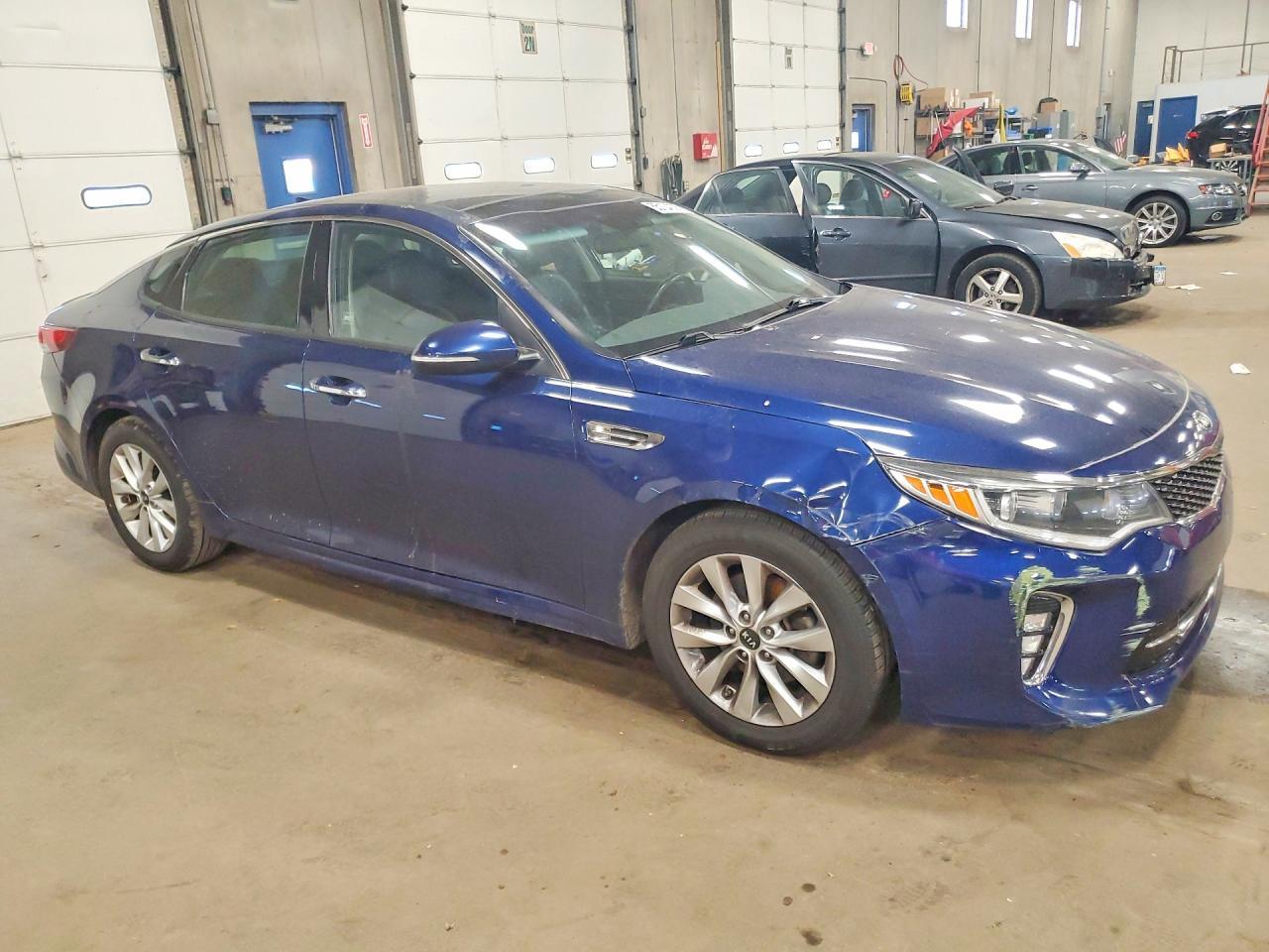 2018 Kia Optima S - Фото 4