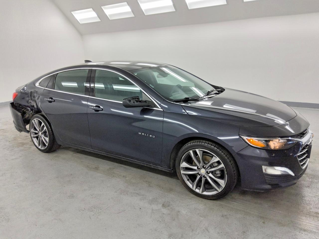 2023 Chevrolet Malibu Lt - Image 4