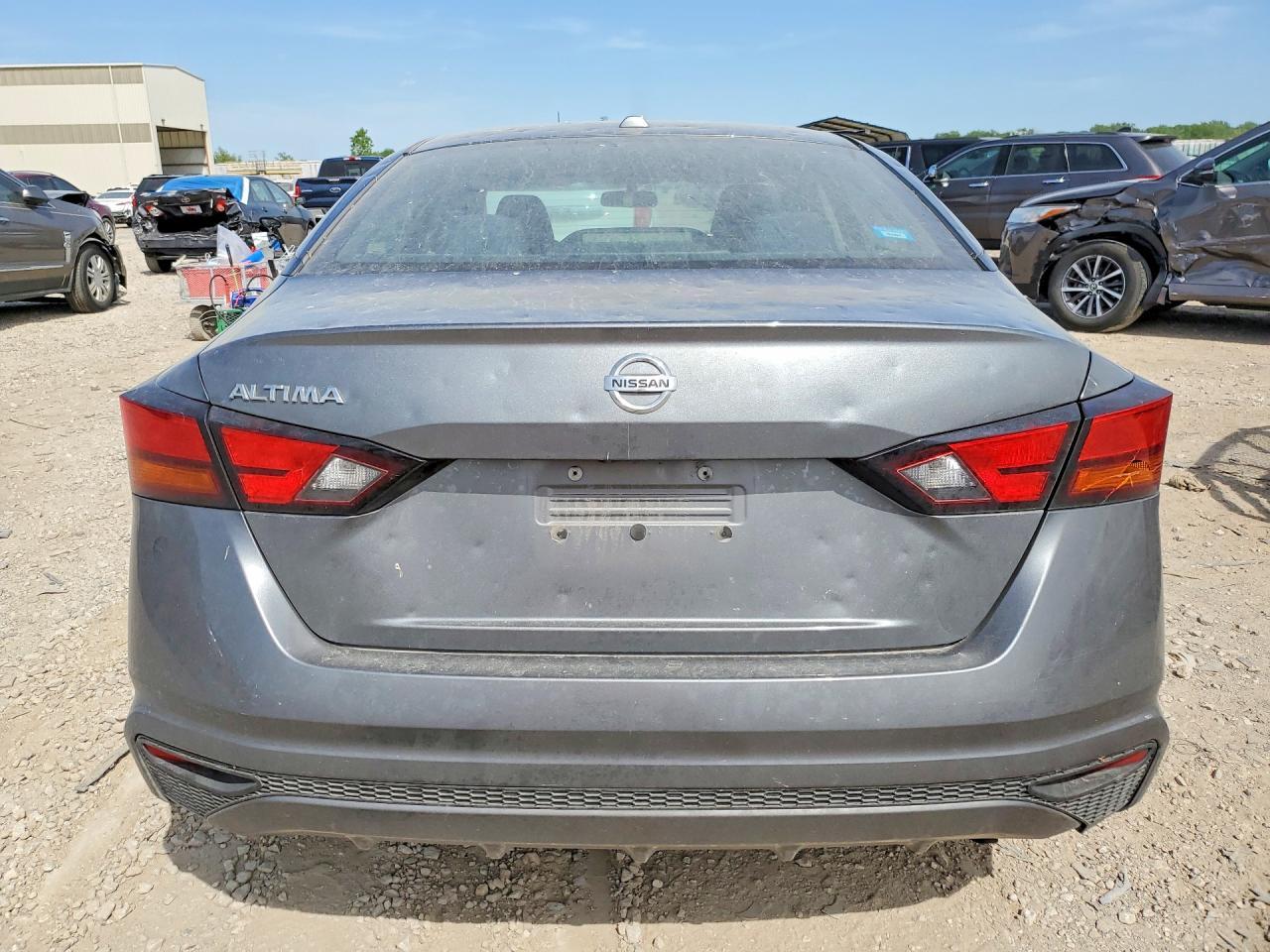 2020 Nissan Altima S - Фото 6