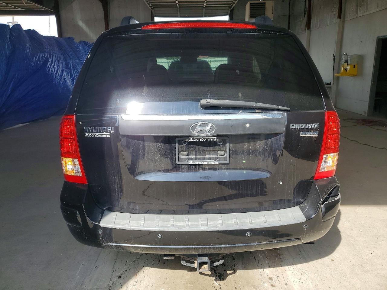 2007 Hyundai Entourage Gls - Фото 6
