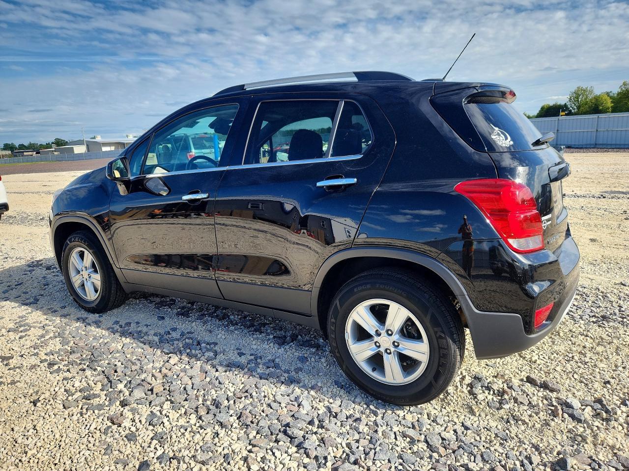 2017 Chevrolet Trax 1Lt - Фото 2