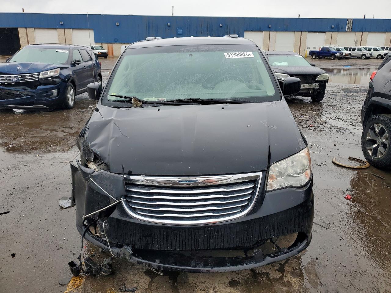 2014 Chrysler Town & Country Touring - Фото 5