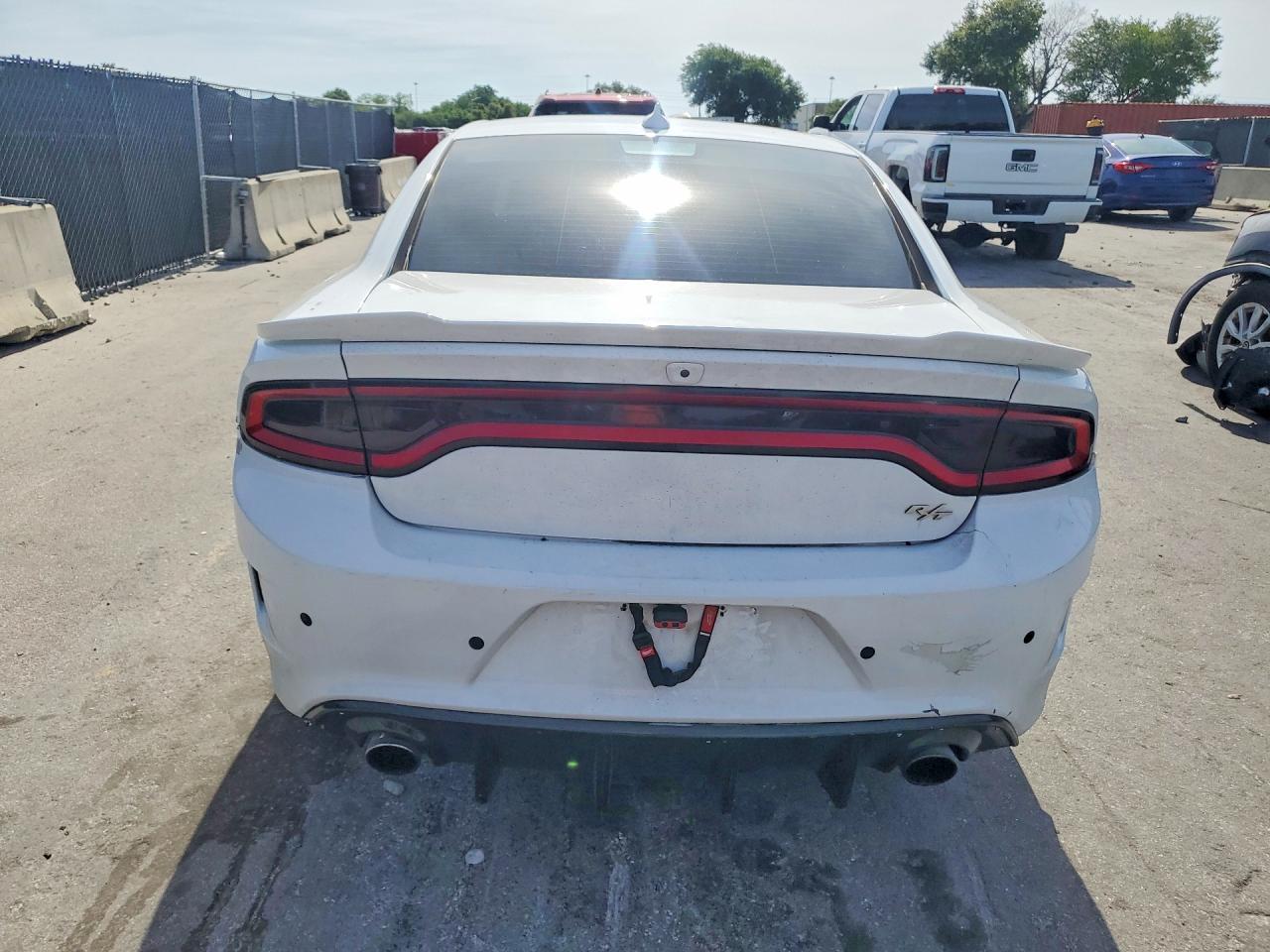 2019 Dodge Charger R - Image 6