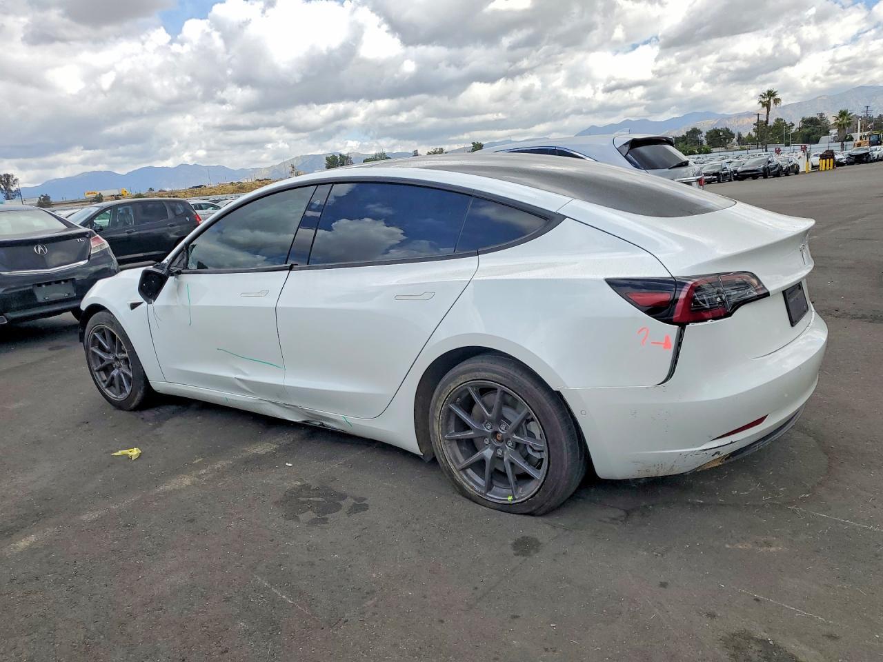 2021 Tesla Model 3 - Image 2