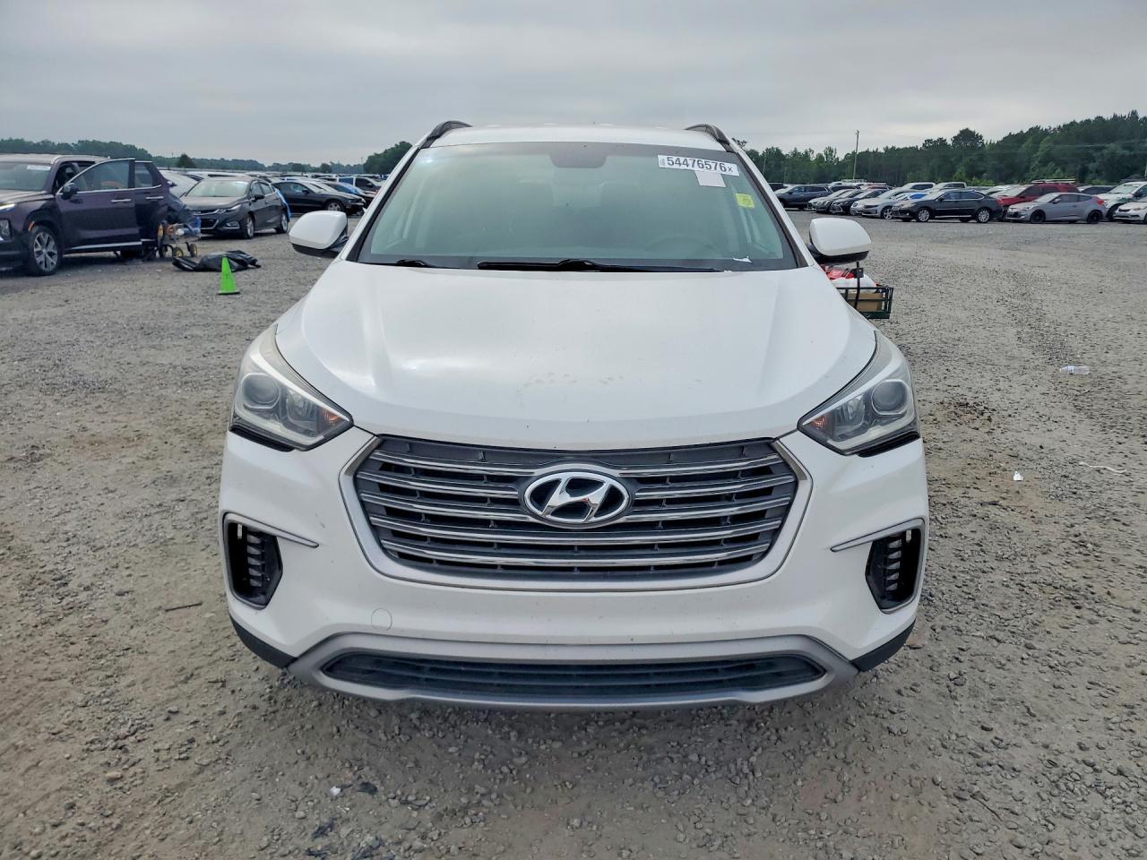 2017 Hyundai Santa Fe Se - Фото 5