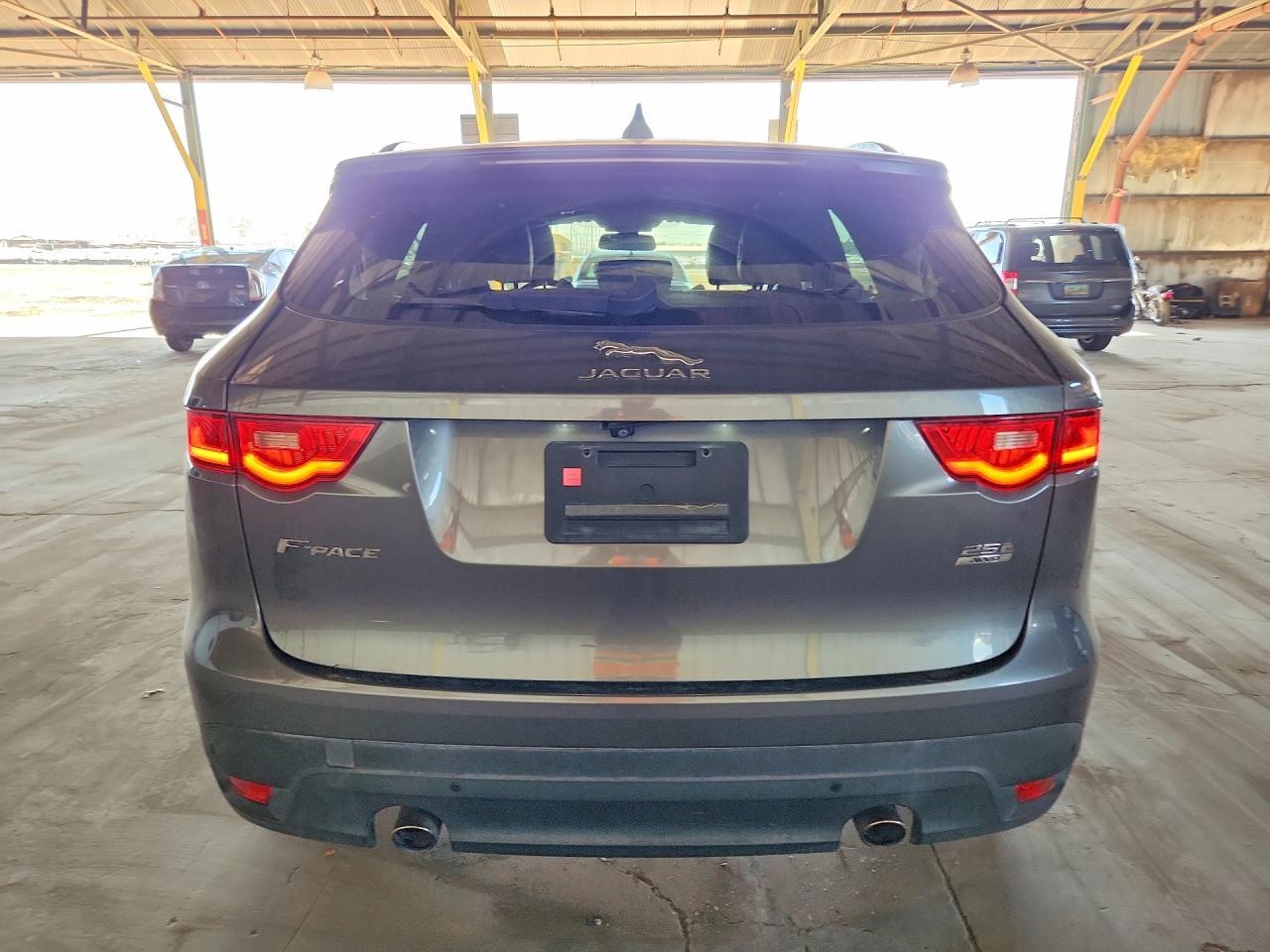 2018 Jaguar F-Pace R - Sport - Фото 6