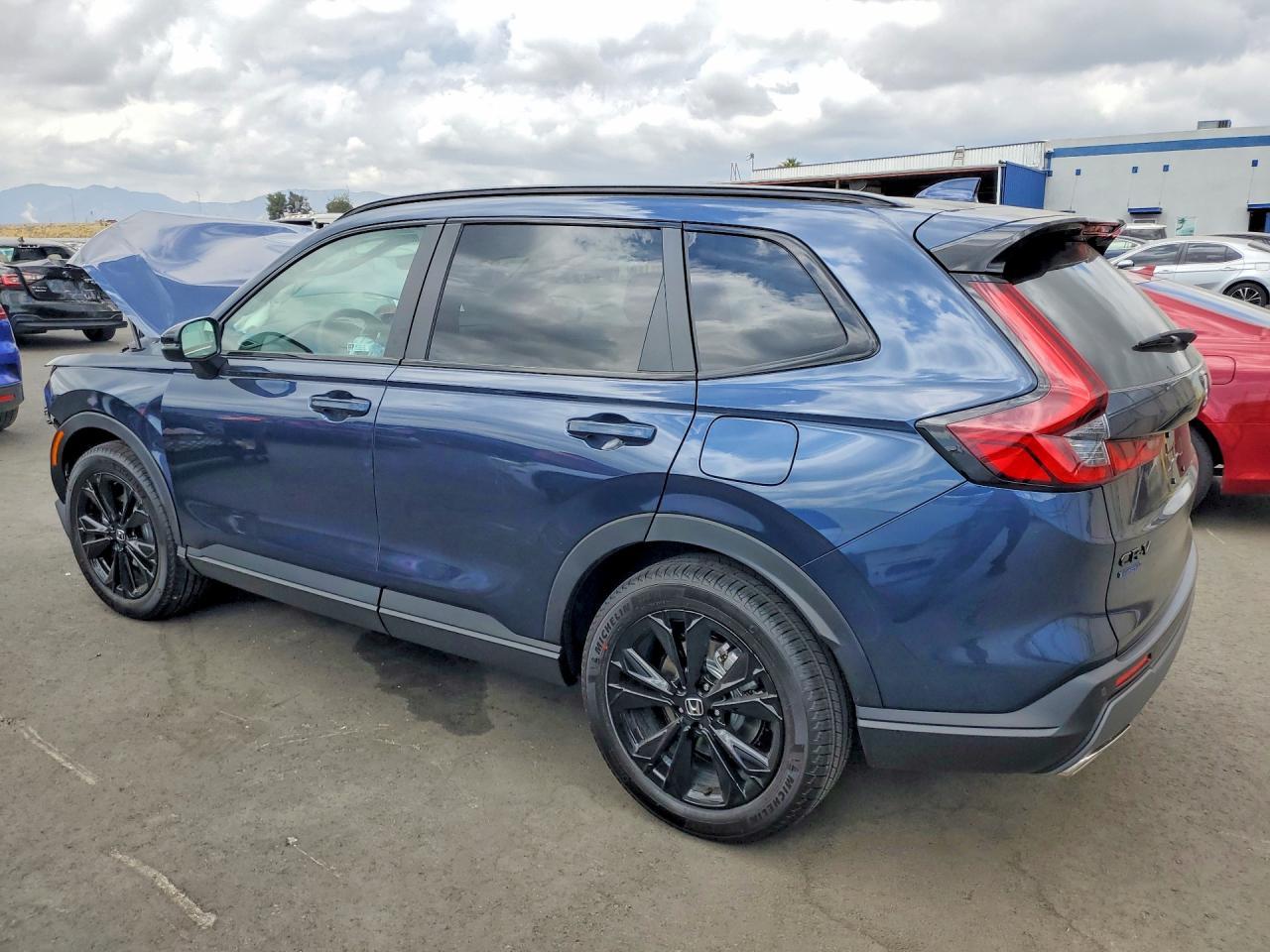 2026 Honda Cr-V Sport Touring - Image 2