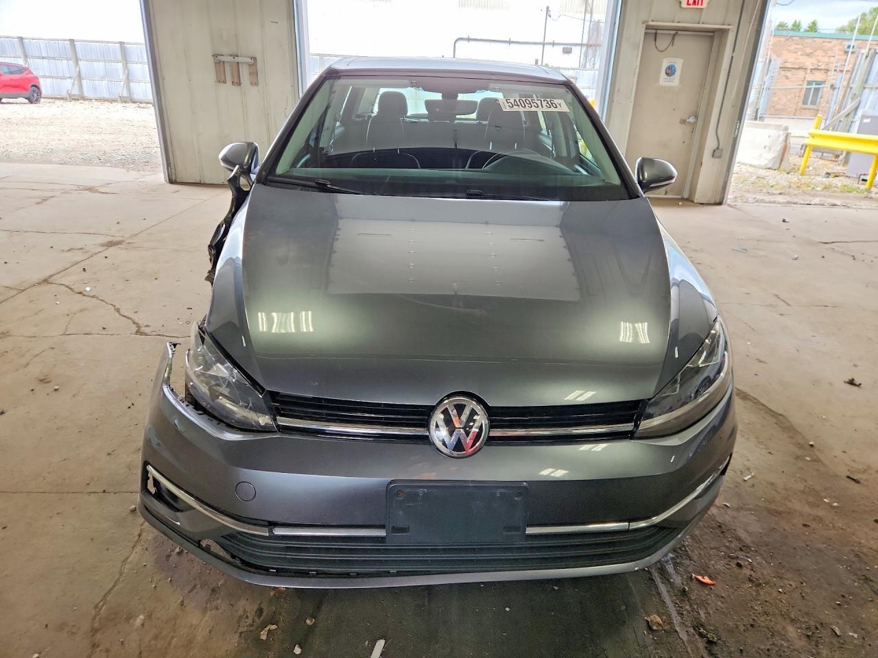 2021 Volkswagen Golf - Image 5