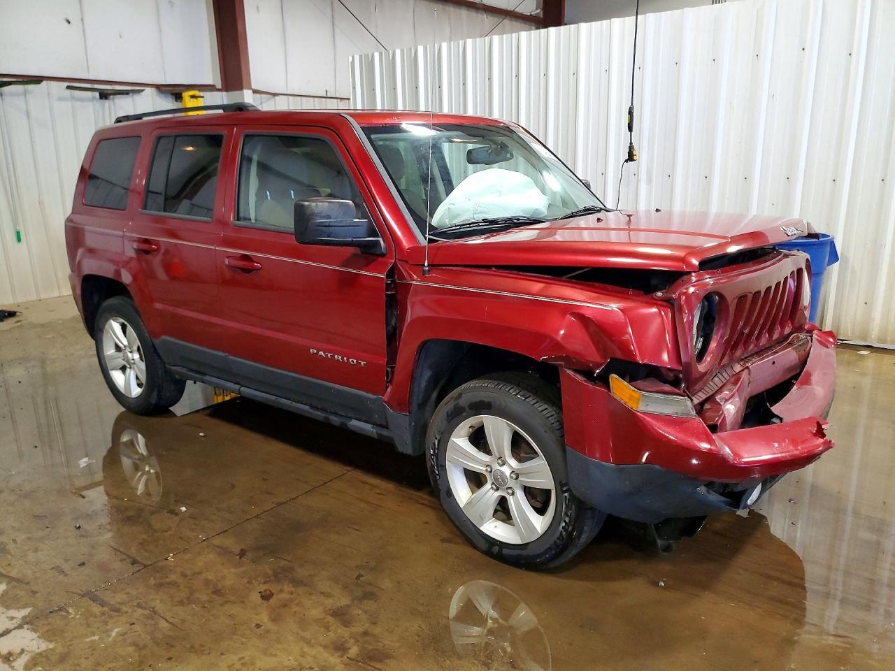 2013 Jeep Patriot Latitude - Фото 4