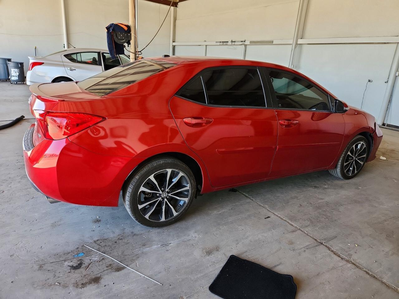 2017 Toyota Corolla Xse - Фото 3