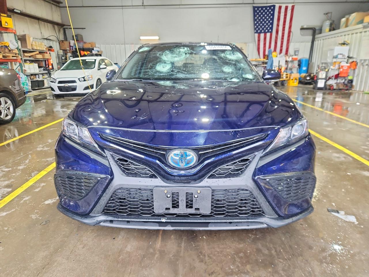 2021 Toyota Camry Se - Фото 5