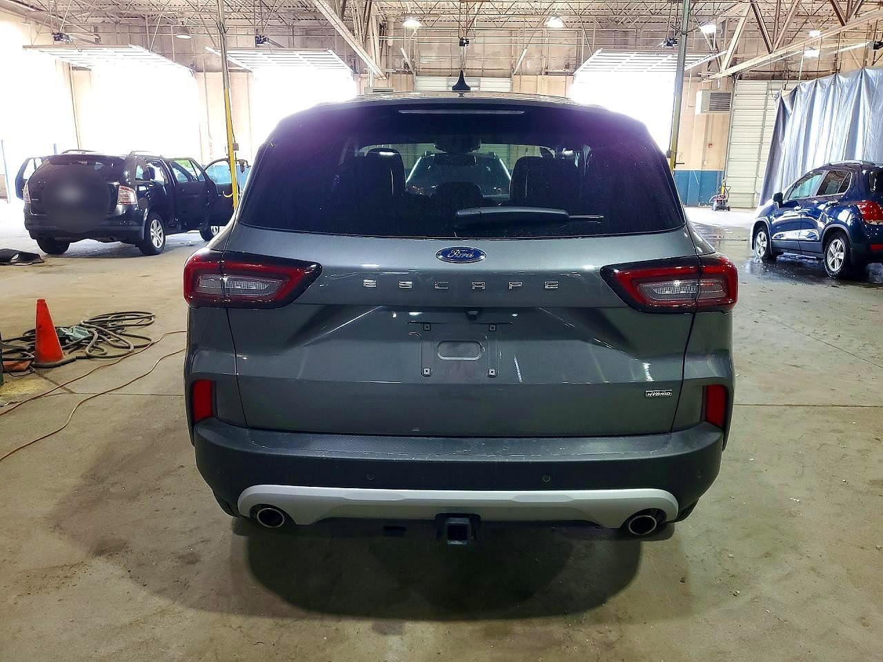 2025 Ford Escape - Image 6