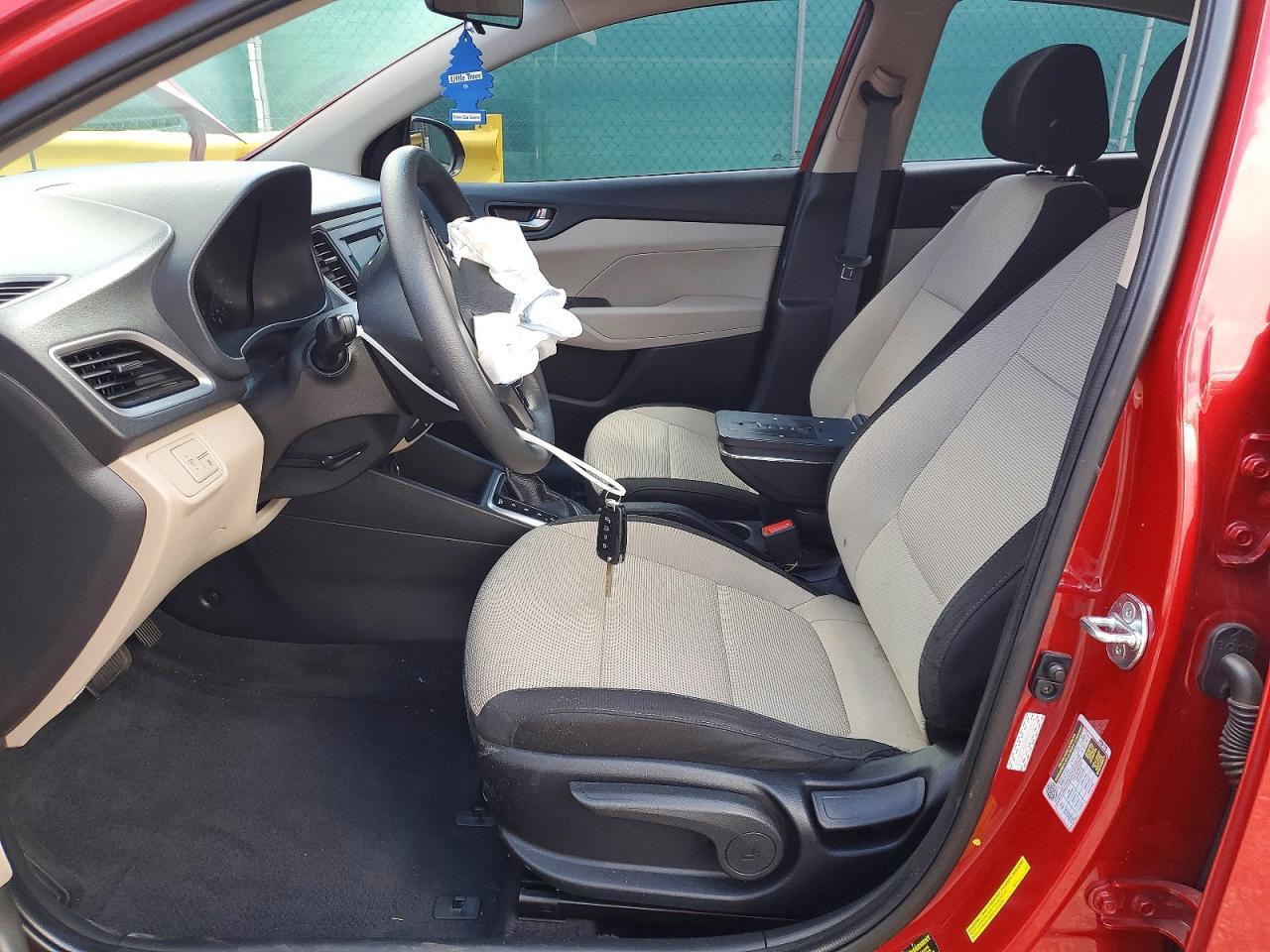 2022 Hyundai Accent Limited W/Int - Фото 7