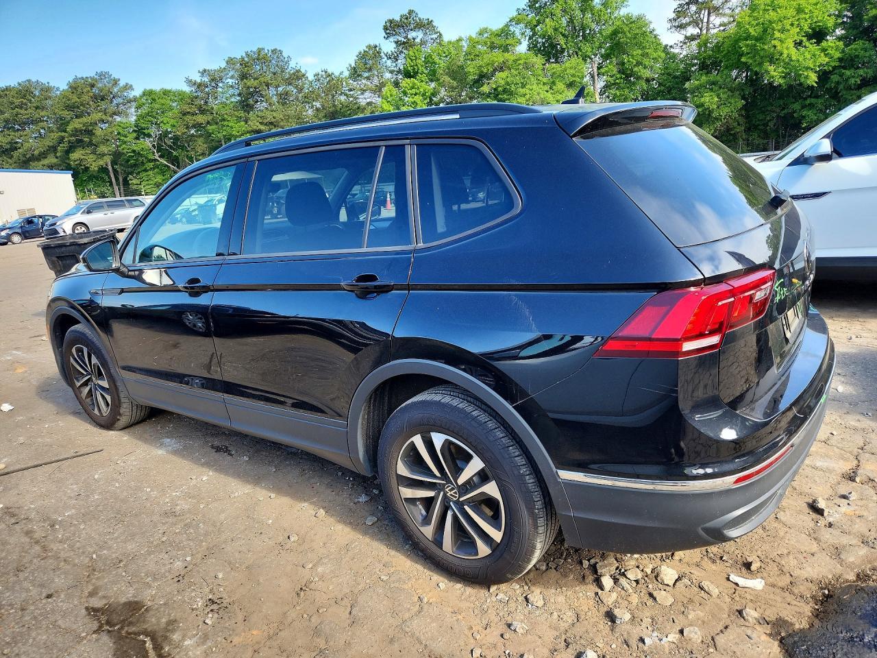 2024 Volkswagen Tiguan S - Фото 2