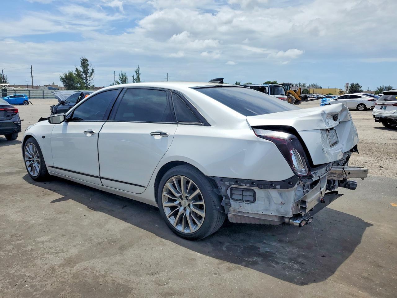 2016 Cadillac Ct6 Luxury - Фото 2