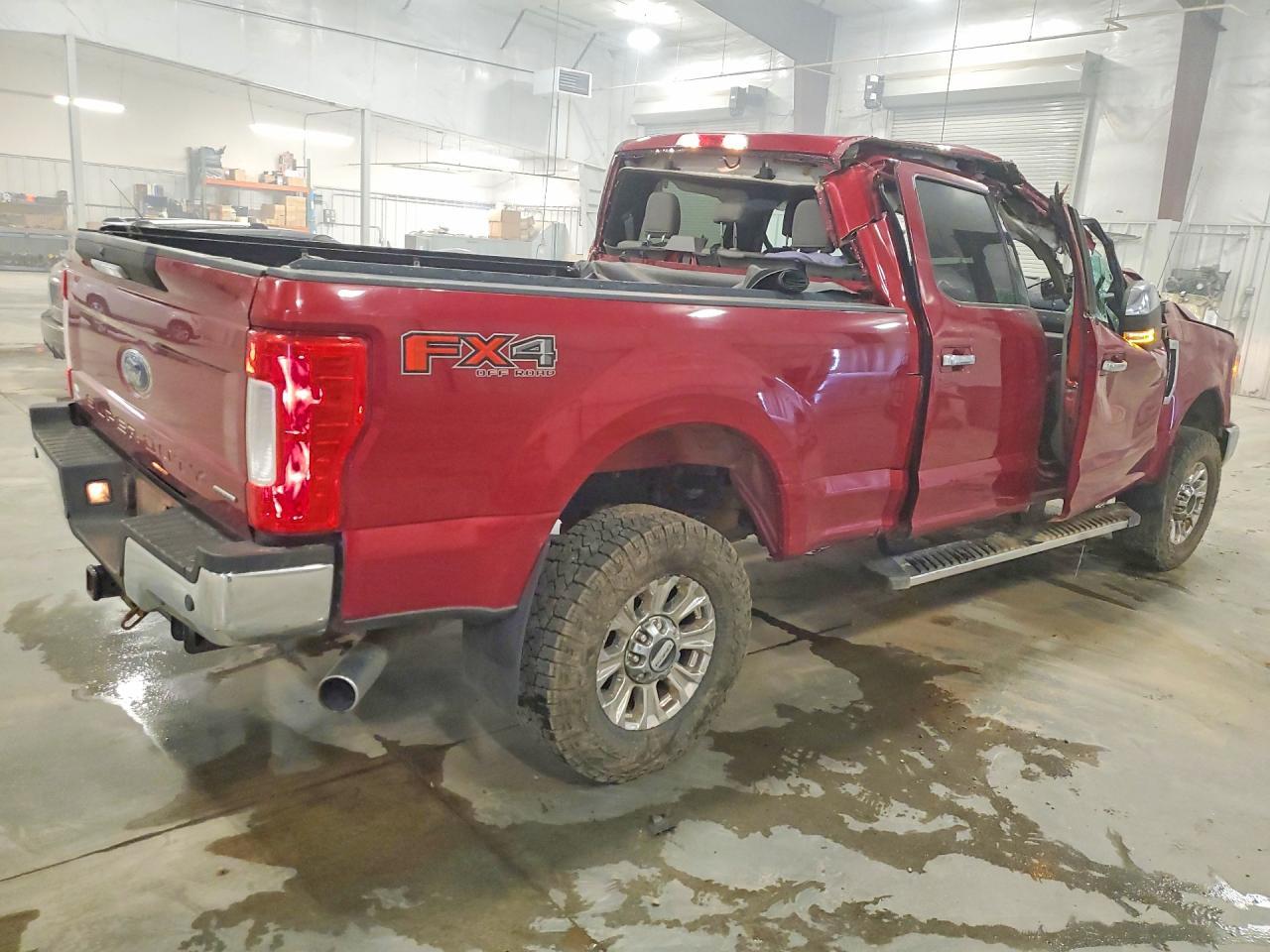 2017 Ford F350 Super Duty - Image 3