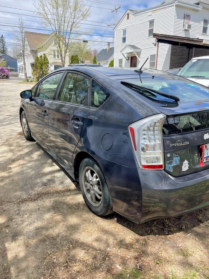 2011 Toyota Prius Two - Image 3
