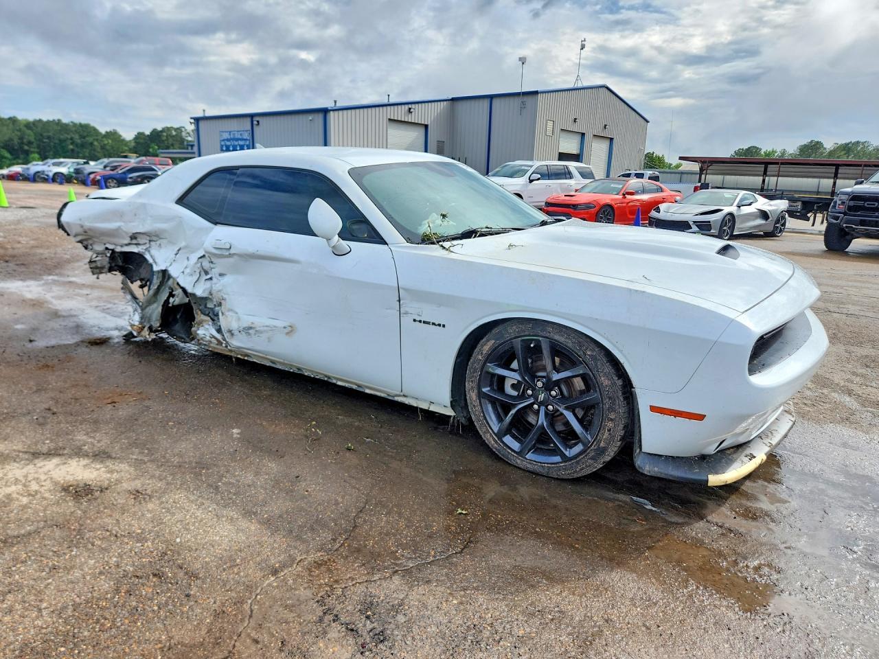 2022 Dodge Challenger R - Image 4