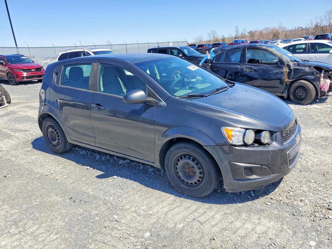 2014 Chevrolet Sonic Ls - Фото 4