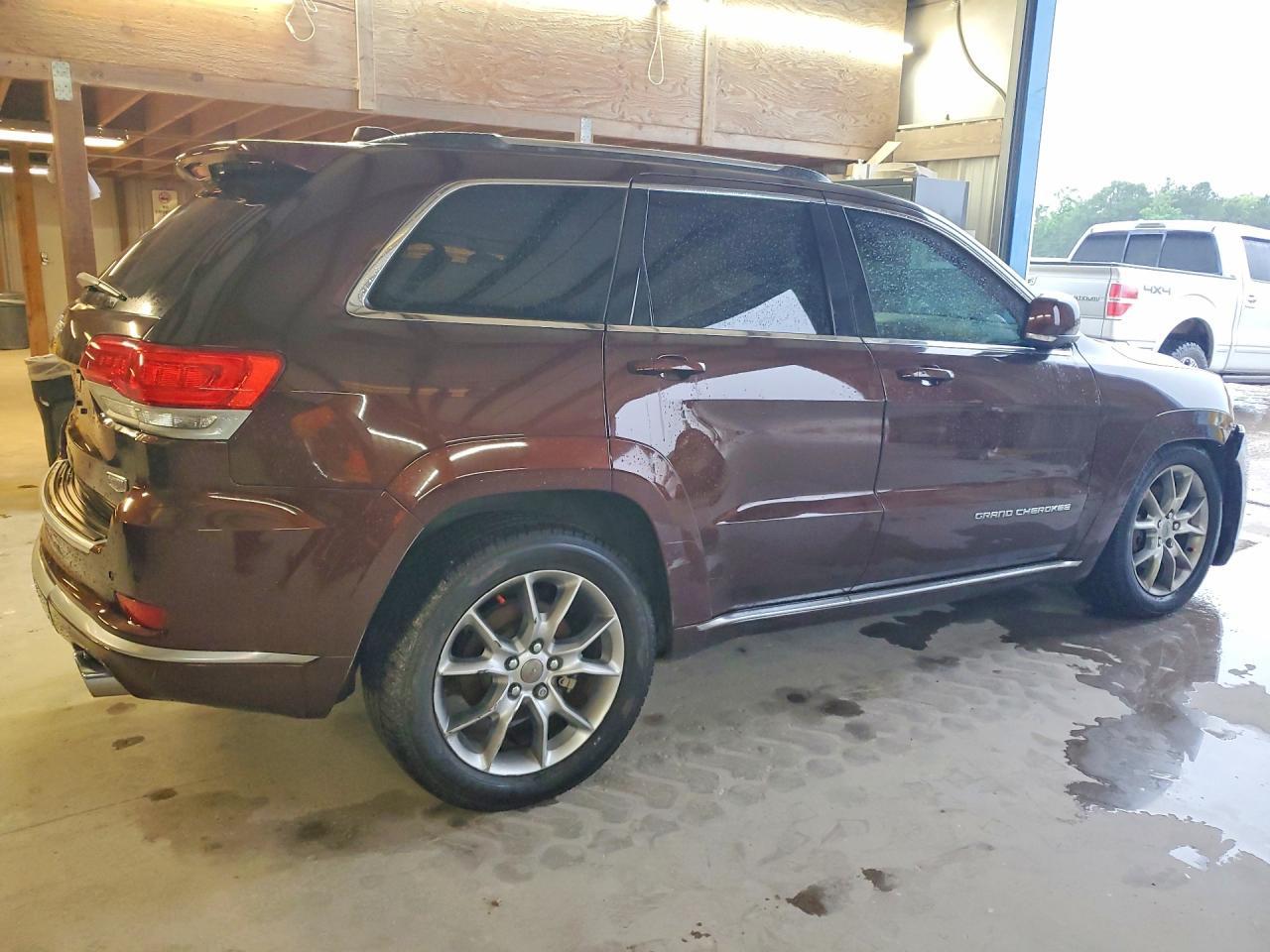 2015 Jeep Grand Cherokee Summit - Image 3