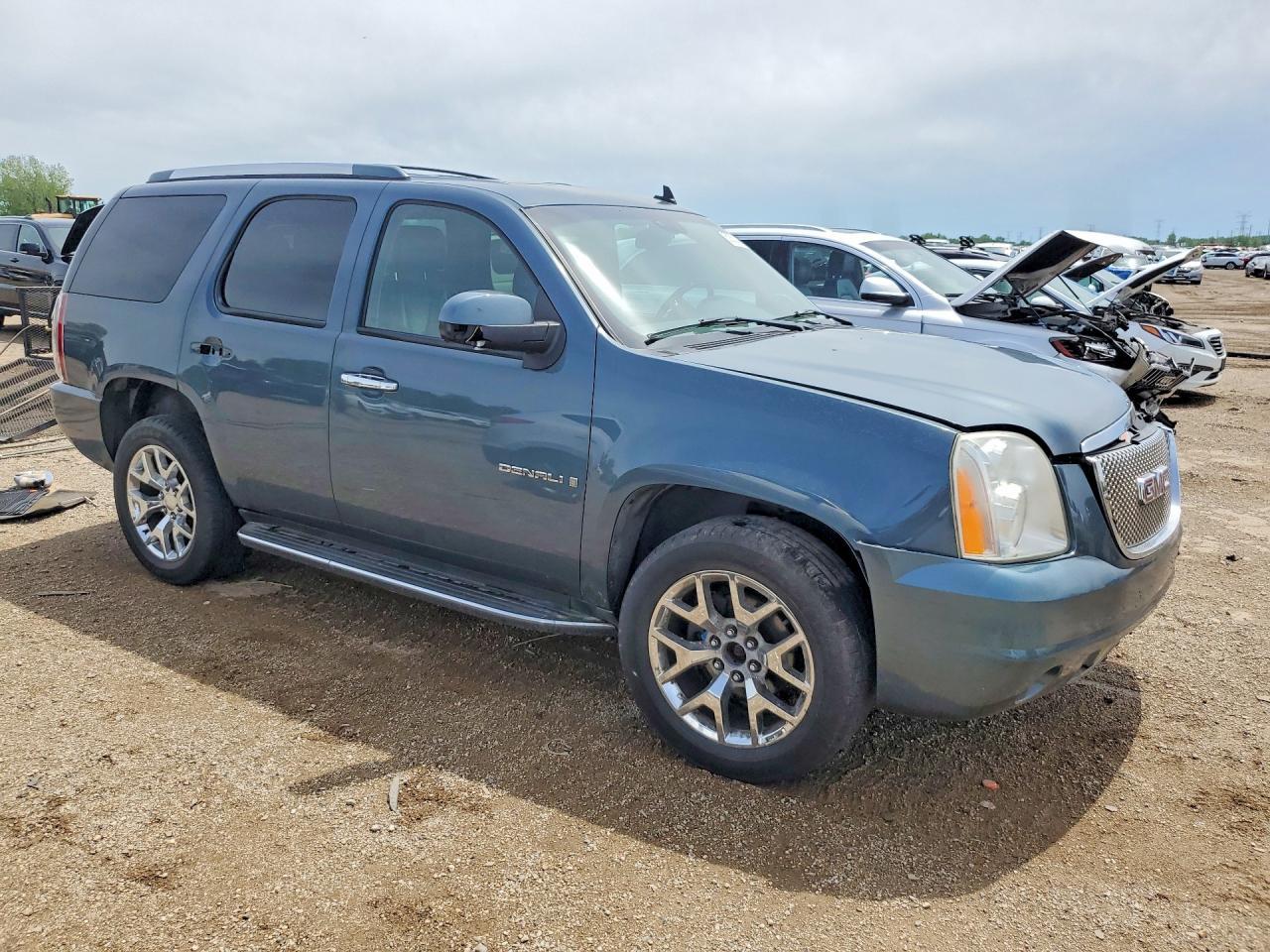 2007 GMC Yukon Denali - Фото 4