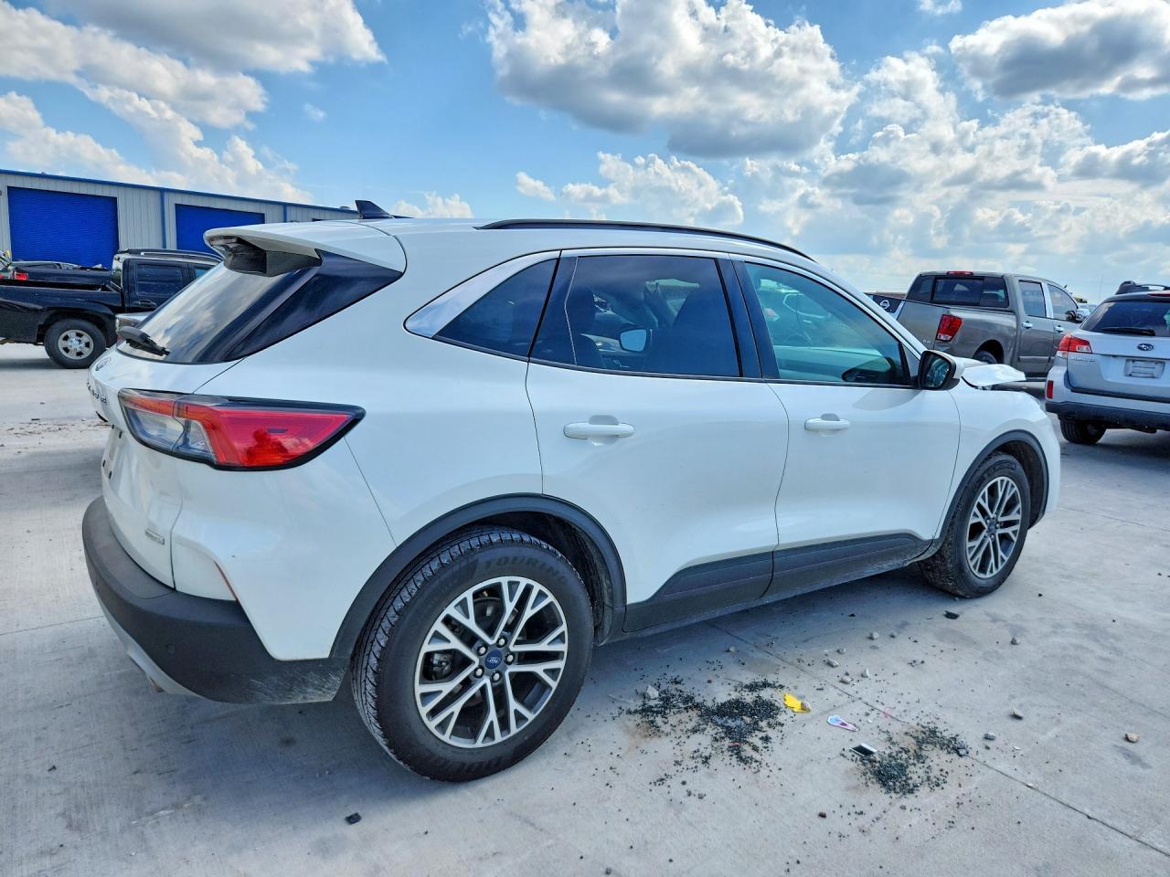 2020 Ford Escape Sel - Image 3