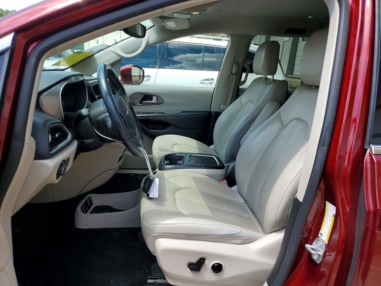 2021 Chrysler Pacifica Touring L - Image 7