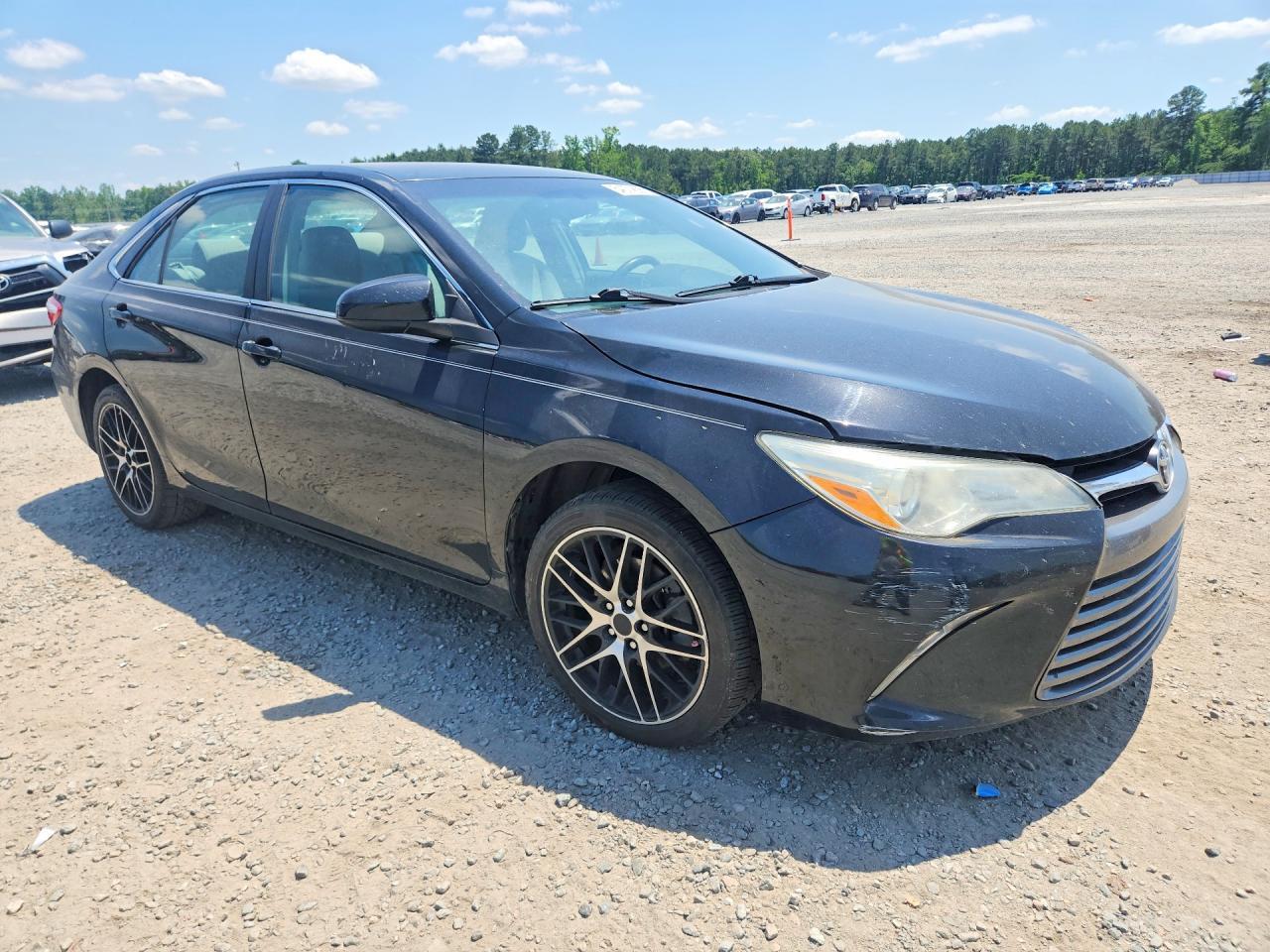2016 Toyota Camry Le - Image 4