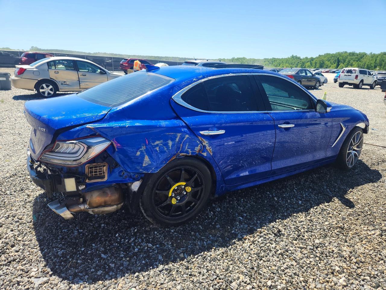 2021 Genesis G70 2.0T - Фото 3