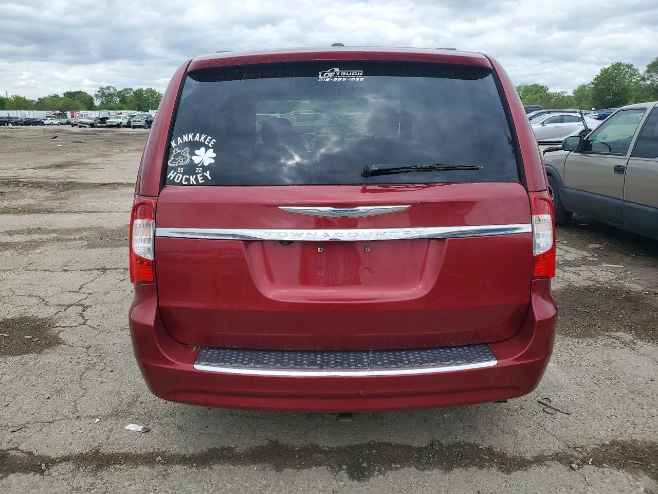 2013 Chrysler Town & Country Touring - Фото 6
