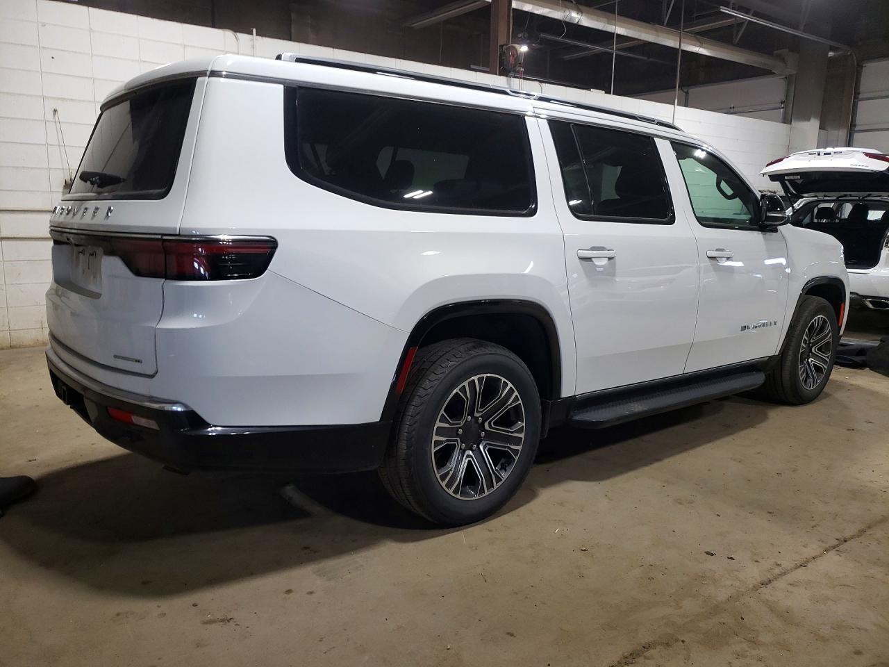 2024 Jeep Wagoneer L Series Ii - Фото 3