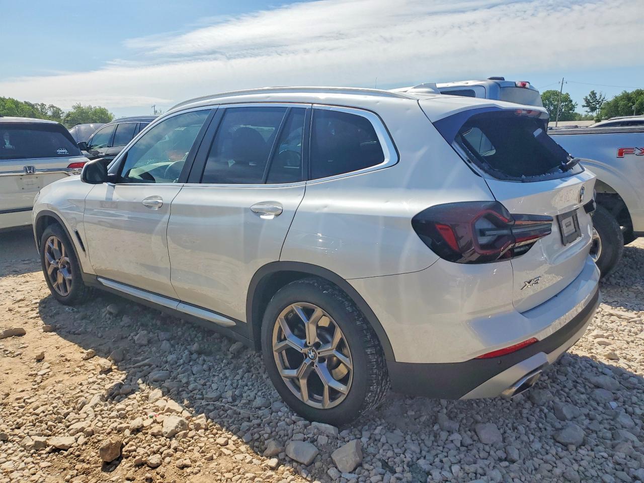 2022 BMW X3 xDrive30I - Image 2