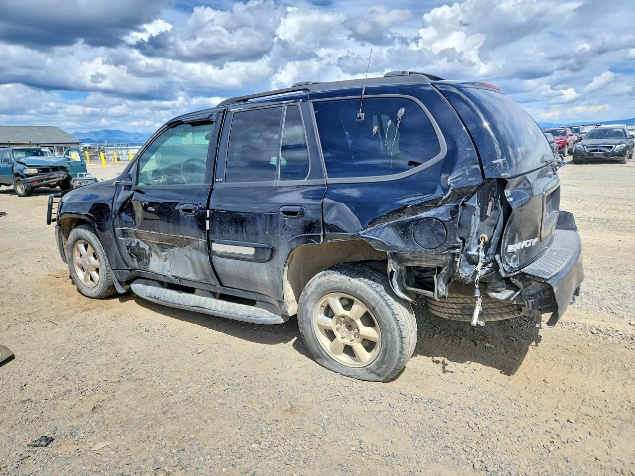 2002 GMC Envoy - Фото 2