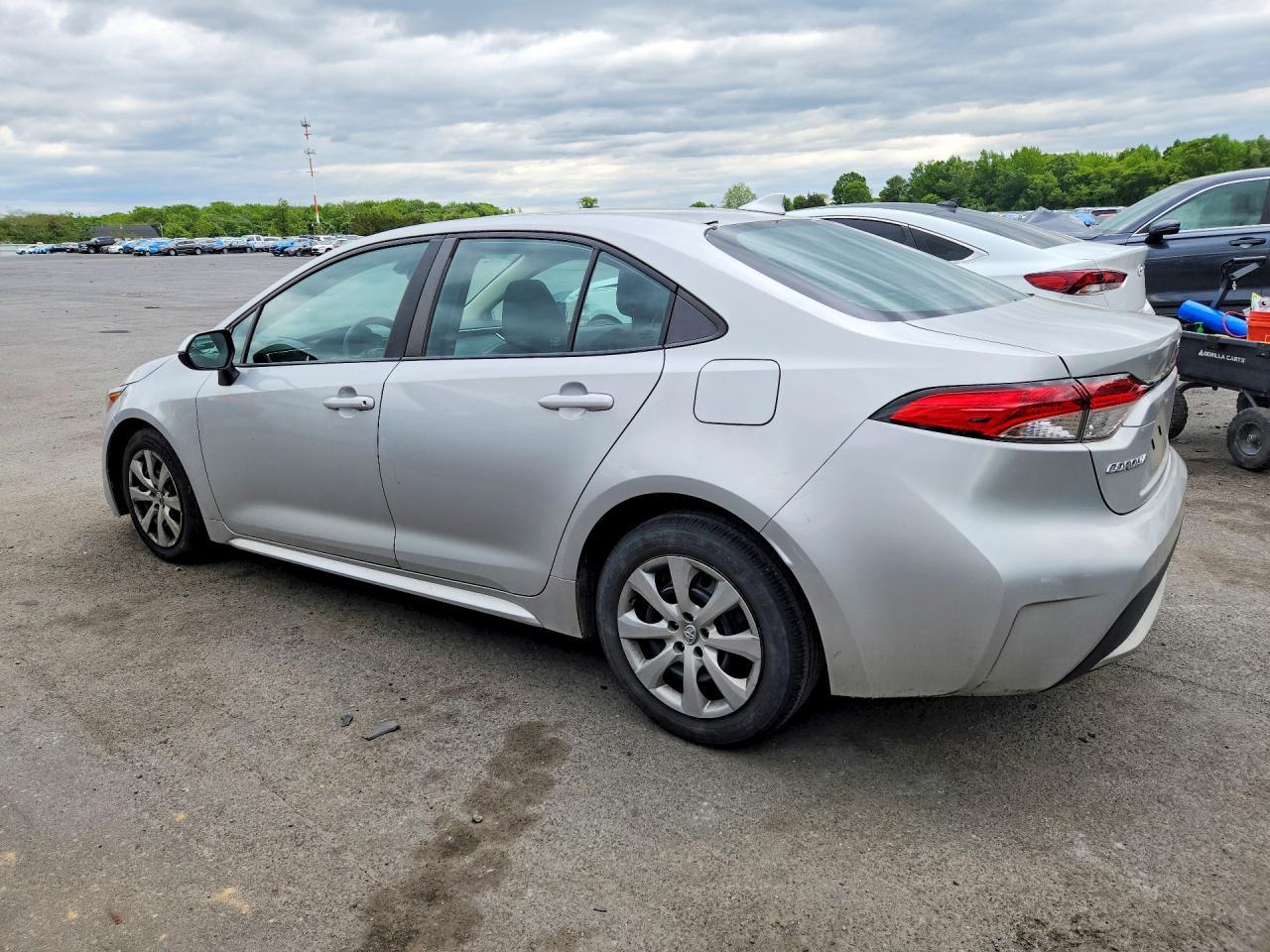 2021 Toyota Corolla - Image 2