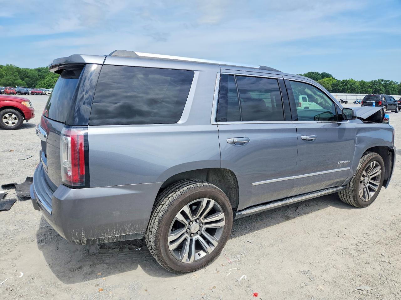 2019 GMC Yukon Denali - Image 3