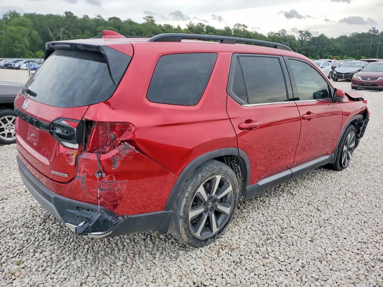 2023 Honda Pilot Touring - Image 3