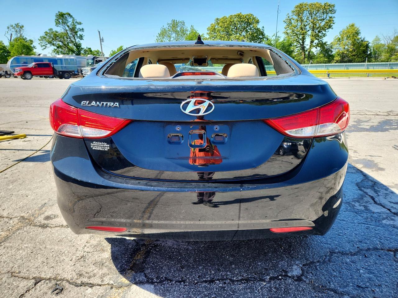 2013 Hyundai Elantra Gls - Image 6