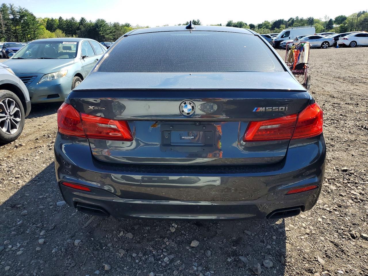 2020 BMW M550Xi - Фото 6
