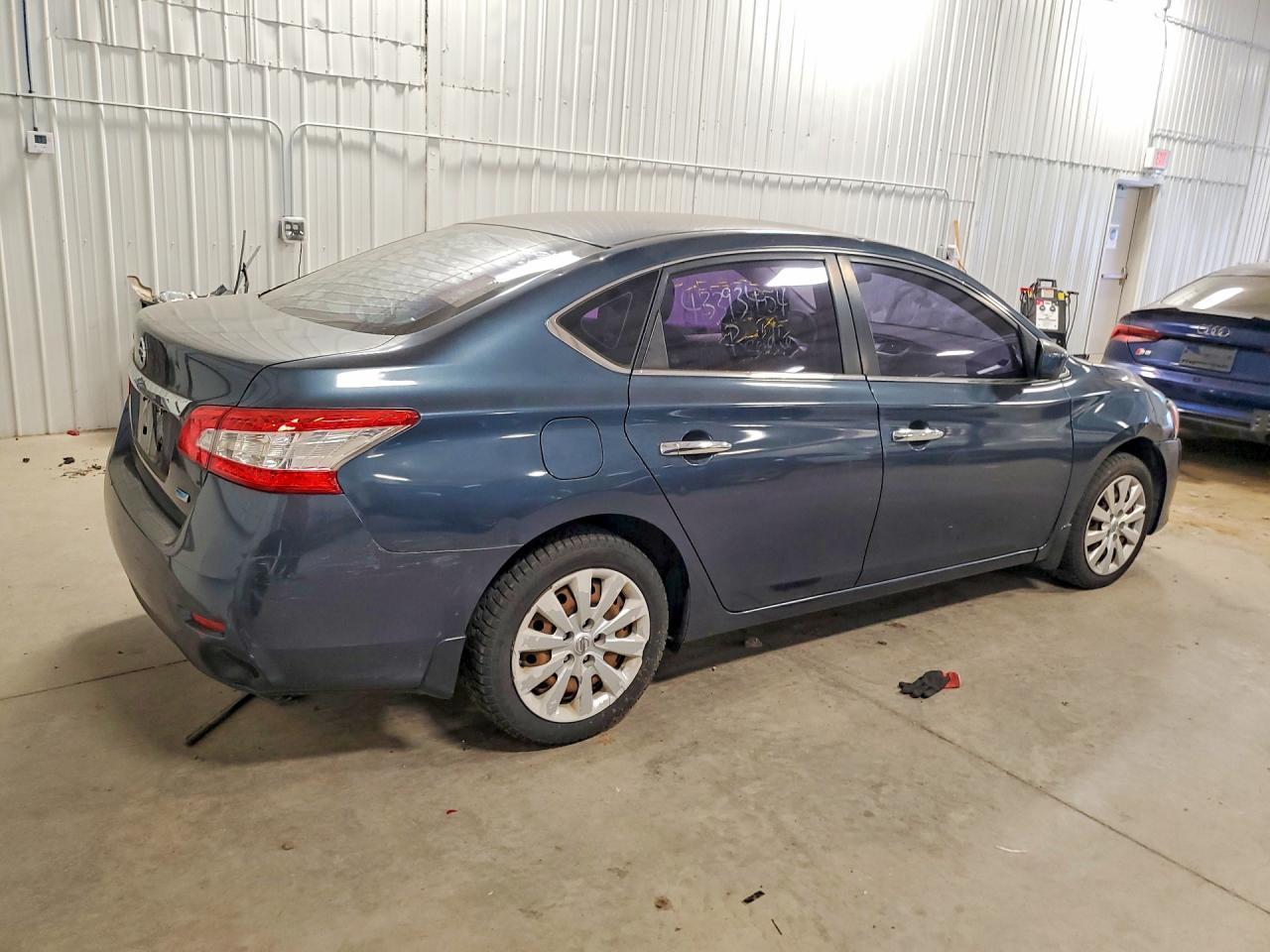 2013 Nissan Sentra S - Фото 3