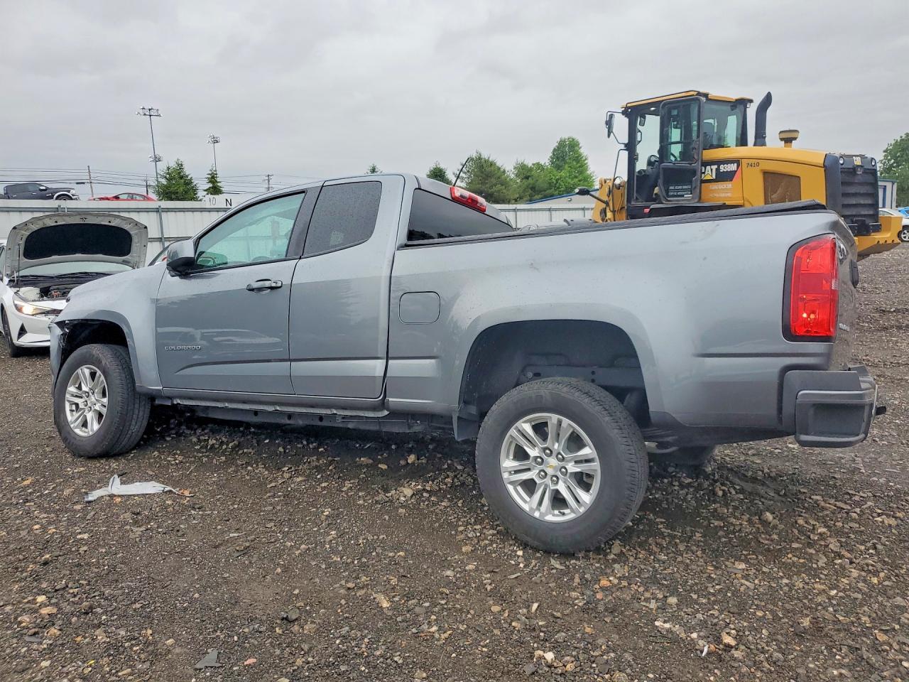 2021 Chevrolet Colorado Lt - Фото 2