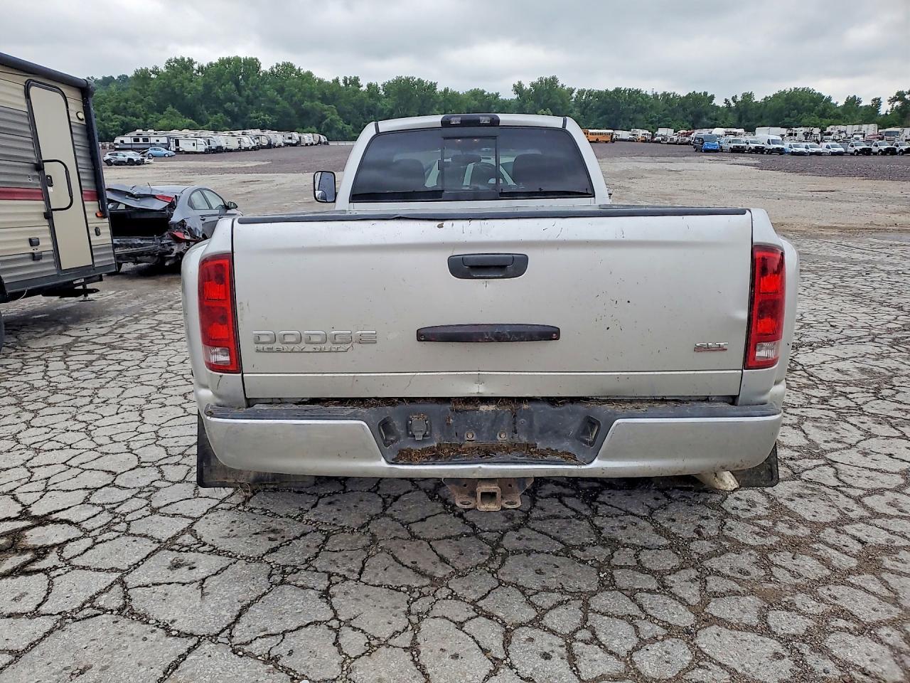 2004 Dodge Ram 3500 St - Image 6
